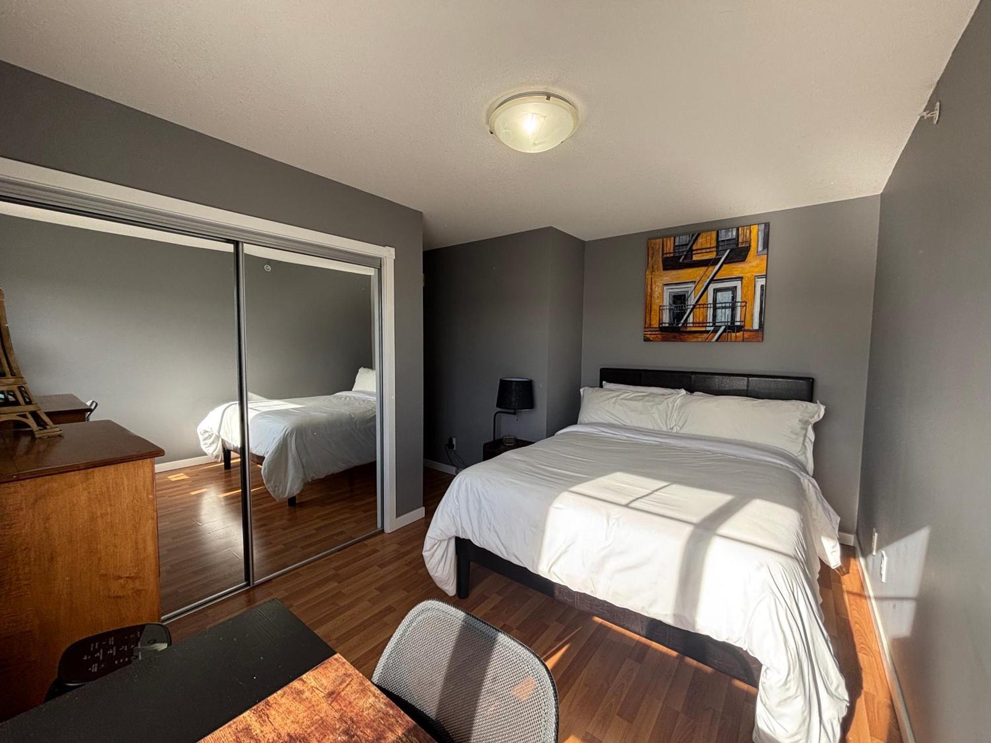 Top Floor Riverfront Condo With Stellar Sunsets! Fort Mcmurray Bagian luar foto