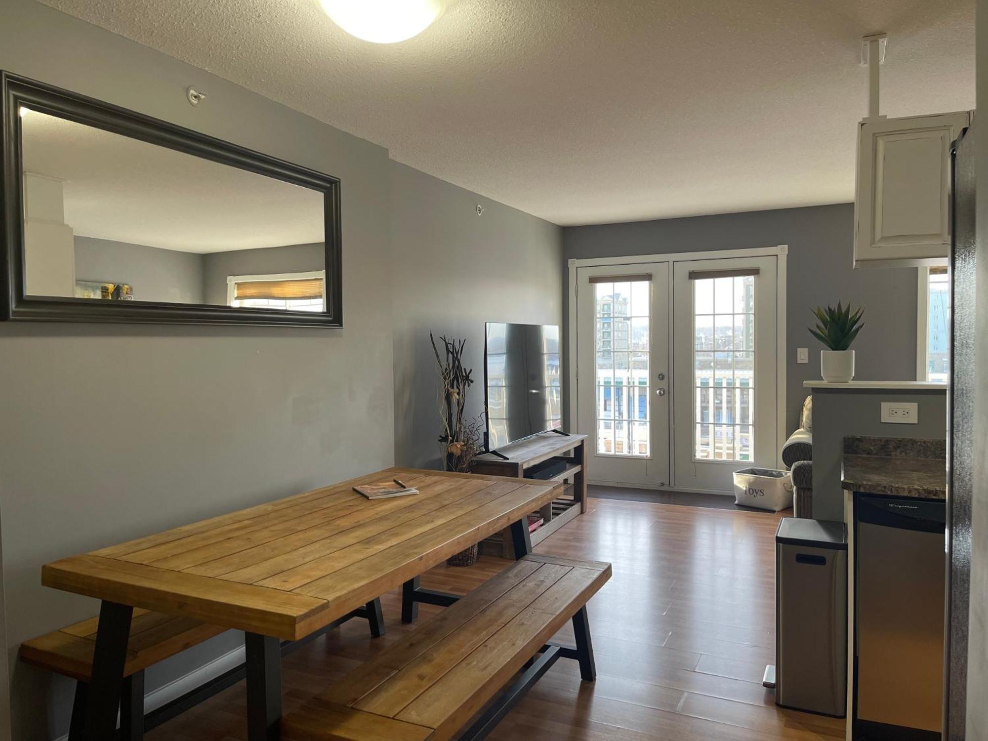Top Floor Riverfront Condo With Stellar Sunsets! Fort Mcmurray Bagian luar foto